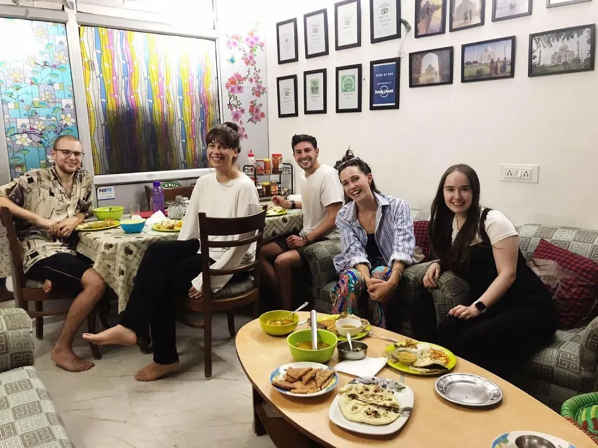 Zigzag Homestay Agra  Auberge de jeunesse